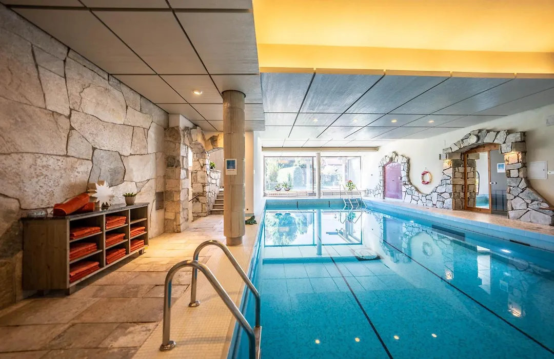 Parkhotel Wallgau 4 Sterne Superior Alpenjuwel mit Spa Genuss, Golf&Wellness in der Karwendel-Region Tradition trifft Eleganz im stilvollen Rückzugsort-1